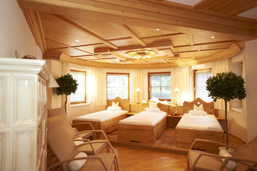 Hotel Happy Filzmoos Ngoại thất bức ảnh